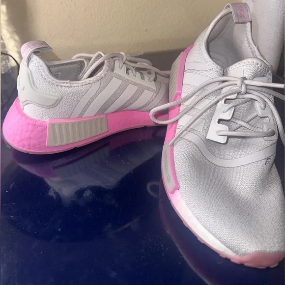 adidas gazelle silver green womens Adidas NMD_R1 Women's Shoes Grey One-Bliss Pink-Cloud White – Sports Plaza  NY